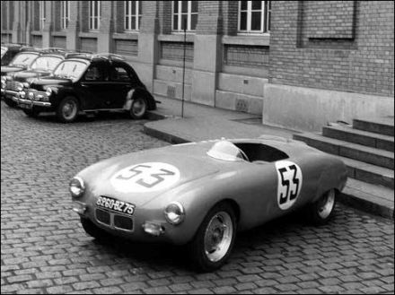 Jean Louis Rosier i Robert Schollmann – Renault 4CV.